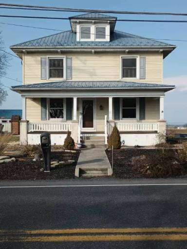 Main picture of 2204 S 5th Ave