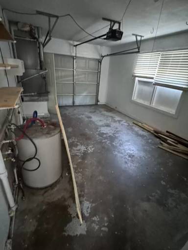 Main picture of 1032 E 7th St