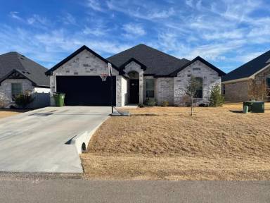 Main picture of 3311 Windcrest Dr