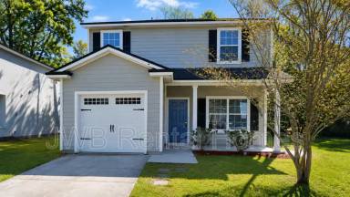 Main picture of 691 Herman St