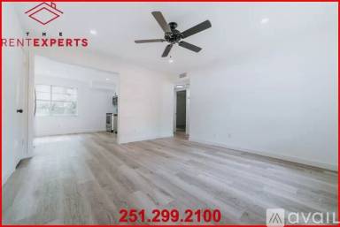 Main picture of 2604 Dauphin St