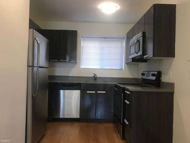 Main picture of 198 Hillside St