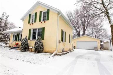 Main picture of 120 N Winnebago St
