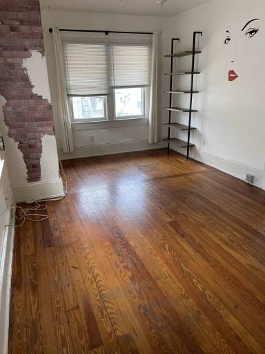 Main picture of 126 Marion St
