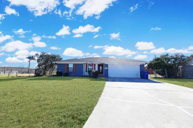 Main picture of 203 Chestnut Dr