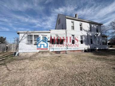 Main picture of 331 Baker Ave