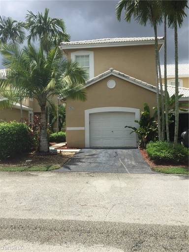 Main picture of 1907 Madeira Dr