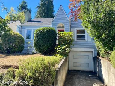 Main picture of 6817 19th Ave NE