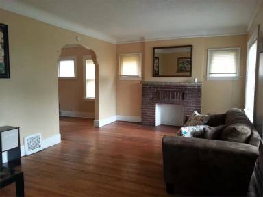 Main picture of 13544 Washburn St