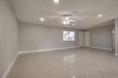 Main picture of 800 Slayton Dr
