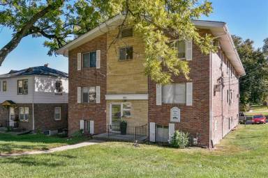 Main picture of 801 N 48th St