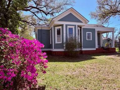 Main picture of 516 East St