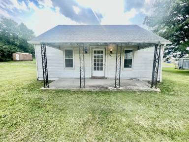 Main picture of 844 Warwick Rd