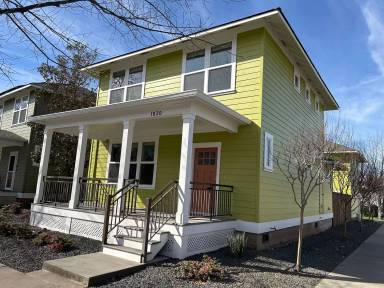 Main picture of 1830 Roth St