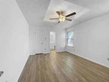 Main picture of 2319 Markland St