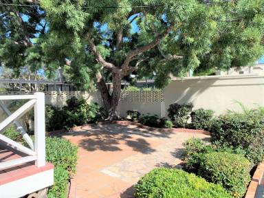 Main picture of 7929 Prospect Pl