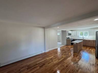 Main picture of 137 Middletown Ave