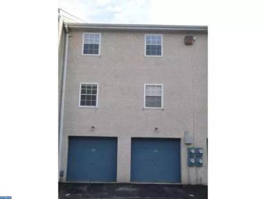 Main picture of 44 S Lansdowne Ave
