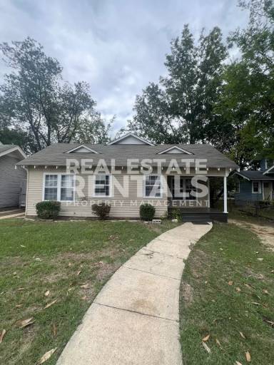 Main picture of 1113 7th Ave