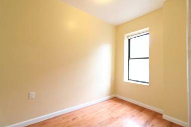 Main picture of 1640 Saint Nicholas Ave
