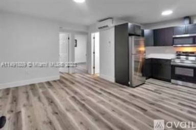 Main picture of 4037 SW 65th Ave