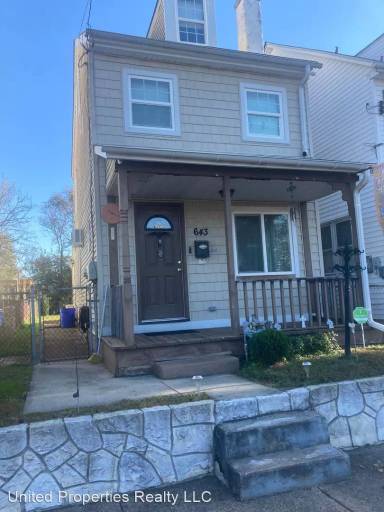 Main picture of 643 Race St