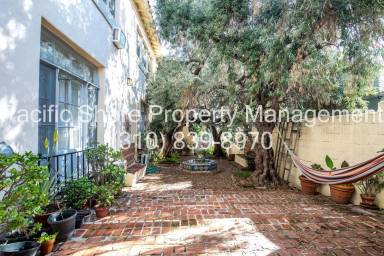 Main picture of 559 N Alexandria Ave