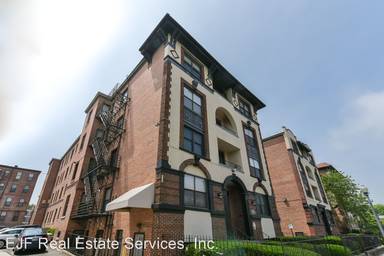 Main picture of 1436 Meridian Pl NW