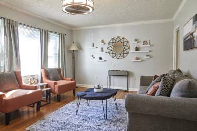 Main picture of 1941 Brewer Blvd SW