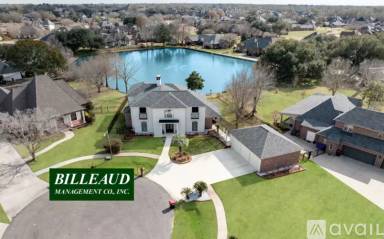 Main picture of 105 Woodbine Dr