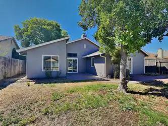Main picture of 3817 N Country Dr