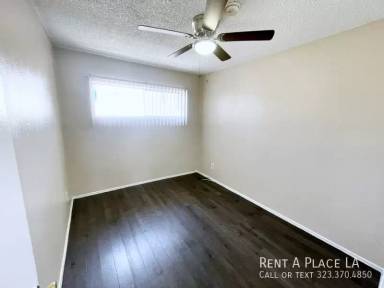 Main picture of 3829 Wall St