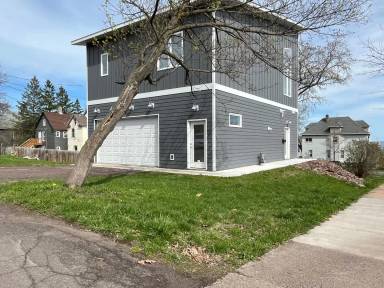 Main picture of 614 N 7th Ave E