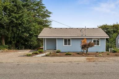 Main picture of 1714 N Wycoff Ave