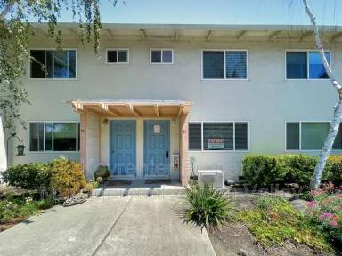 Main picture of 2434 Rock St