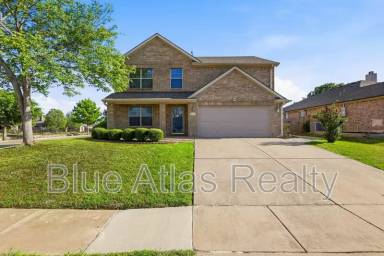 Main picture of 604 Steerman Ct