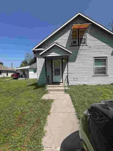 Main picture of 5628 Logan Ave