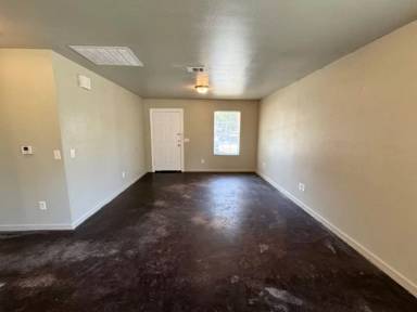 Main picture of 415 Lethia St