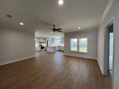 Main picture of 3909 Duke Ct