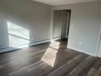Main picture of 121 North Rd