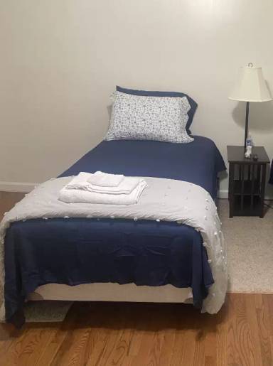 Main picture of 48 Augustine Pl