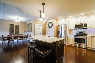 Main picture of 8727 W Bryn Mawr Ave