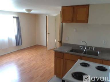 Main picture of 37 Biggs Ln