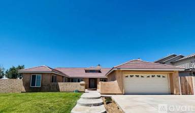 Main picture of 5661 W Avenue L1
