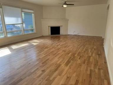 Main picture of 653 NE 9th St