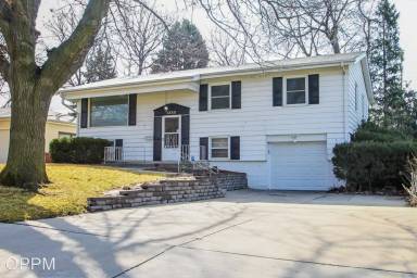 Main picture of 12311 Weir St