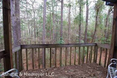 Main picture of 600 Cheshire Ln