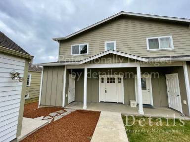 Main picture of 19157 3rd Ave NE