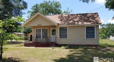 Main picture of 2202 County Road 1125