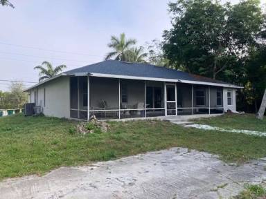 Main picture of 130 Price St